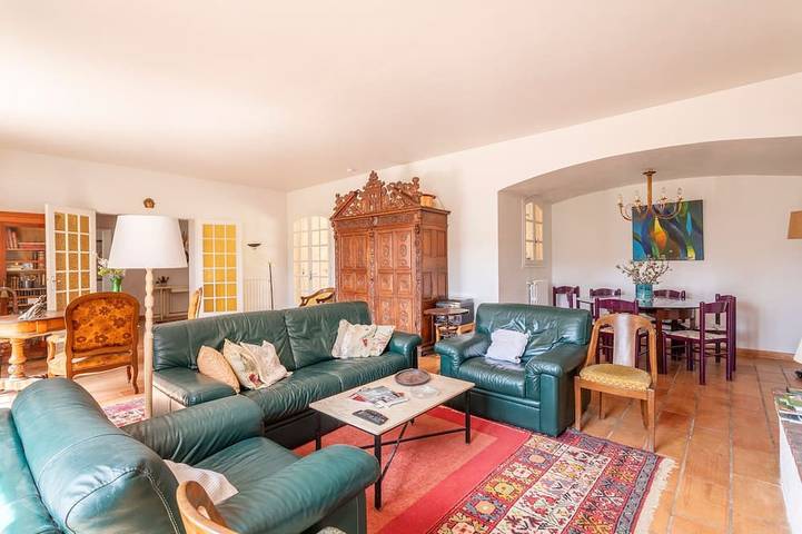 Location de vacances pour 8 personnes, avec jardin à Plan-d'Aups-Sainte-Baume