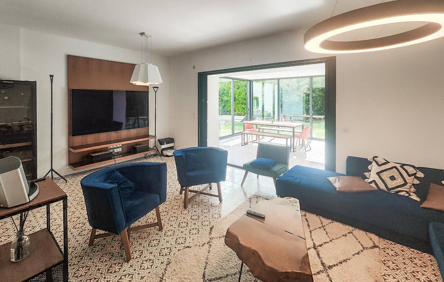 Acogedor apartamento de 200 m² con piscina, garaje y wifi, a 1 km del centro de Popian in Saint-Bauzille-de-la-Sylve, Región de Lodève