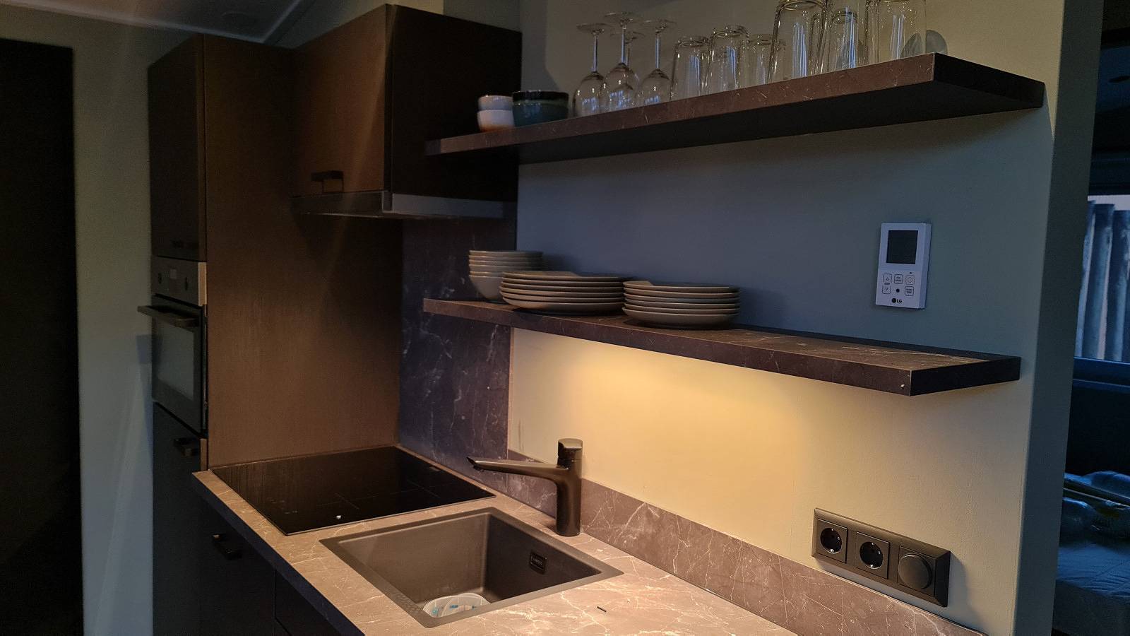 Moderner 4-Personen-Bungalow in einem kleinen Ferienpark im Vechtdal in Dalfsen, Regio Zwolle