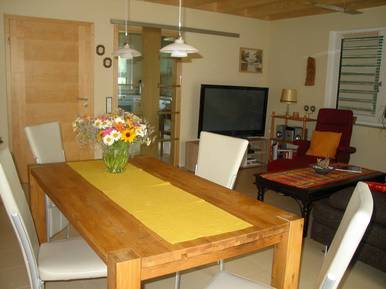 Ganze Wohnung, Ferienwohnung 'Wassertränke' mit gemeinsamer Terrasse, gemeinsamem Garten und Wi-Fi in Gaienhofen, Untersee