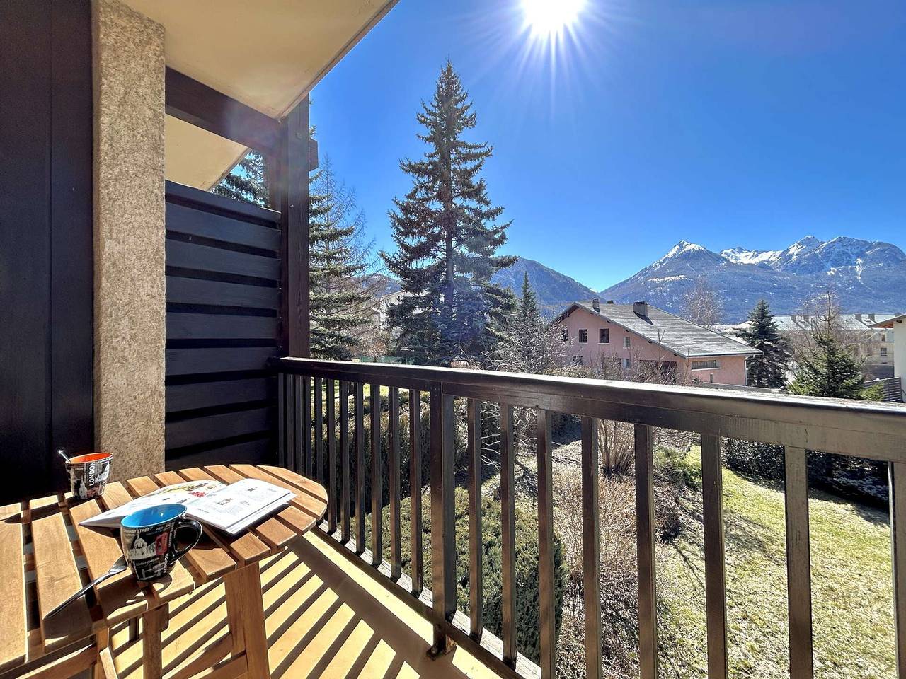 Apartamento entero, Apartamento de 3 Habitaciones, 6 Camas, Vista Montaña, Parking in Briançon, Serre Chevalier