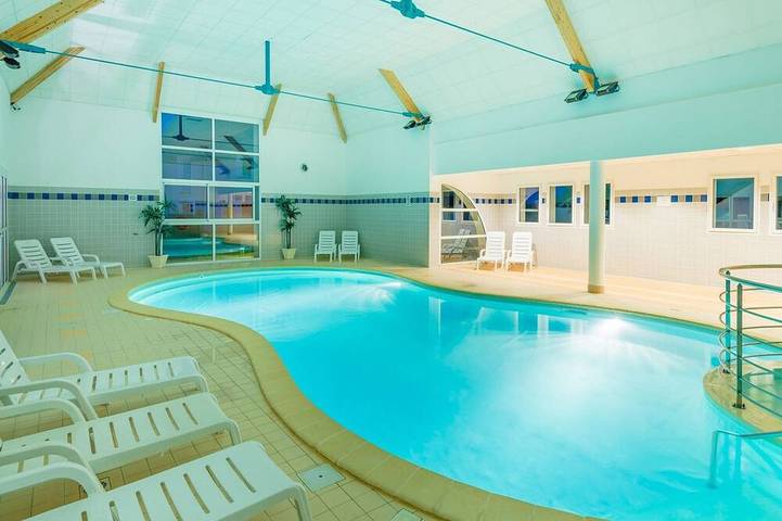 Holiday home for 4 people, with terrace and pool as well as balcony/terrace - 1
