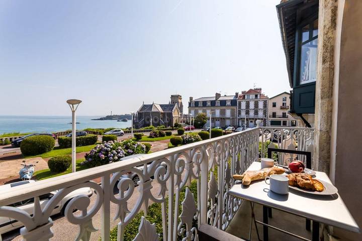 Gîte pour 4 personnes, avec balcon dans Plage du Port-Vieux - 2