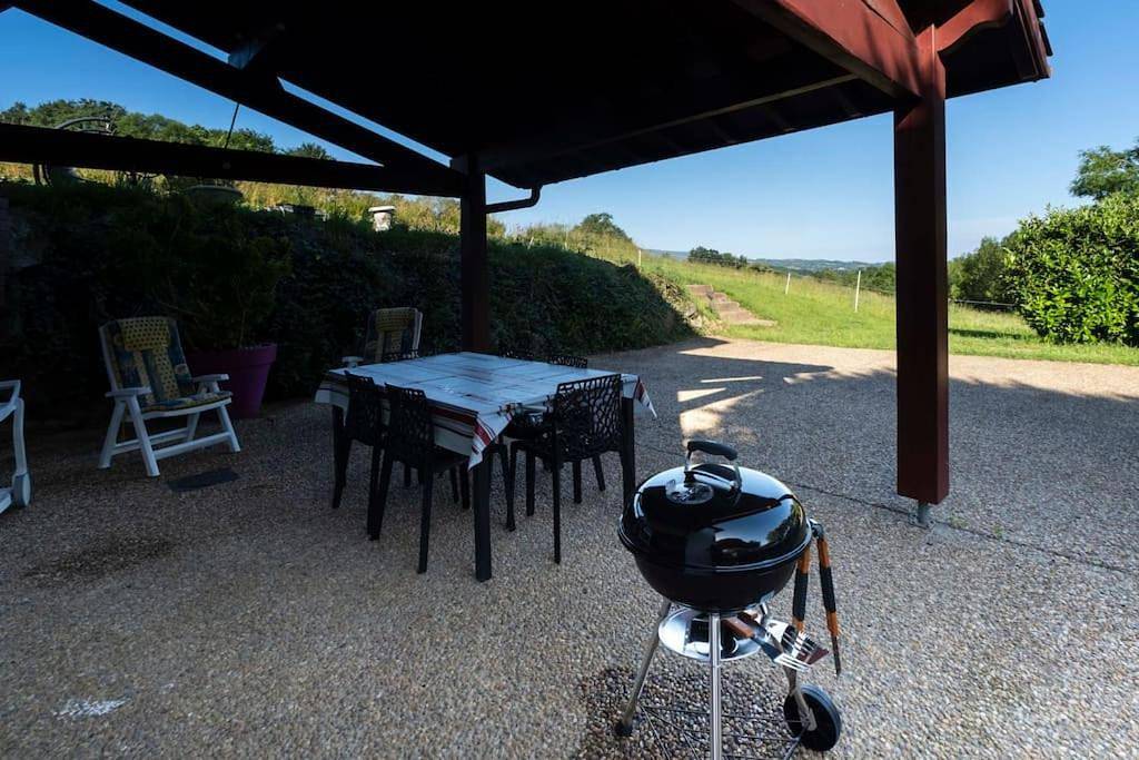 Bel appartement avec terrasse jardin vue montagne in Souraïde, Région de Bayonne