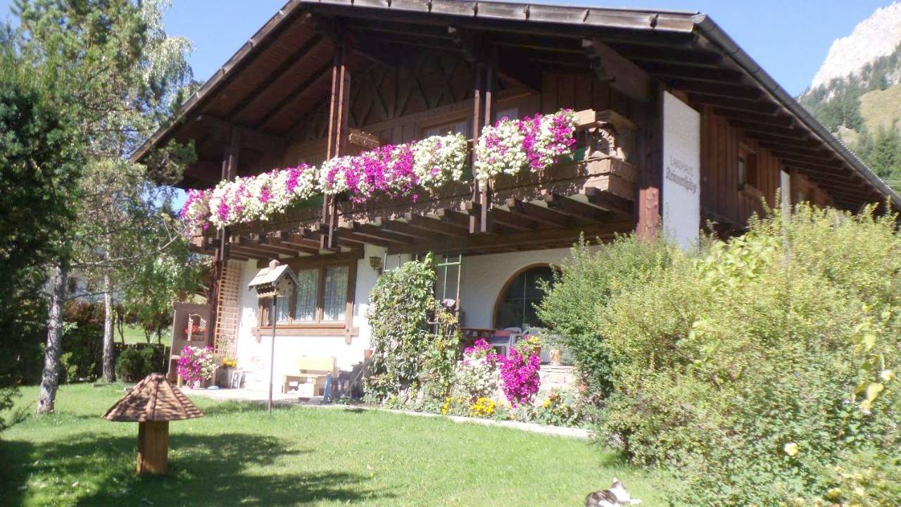 Double Room with Balcony in Nesselwängle, Allgäuer Alpen (Österreich)