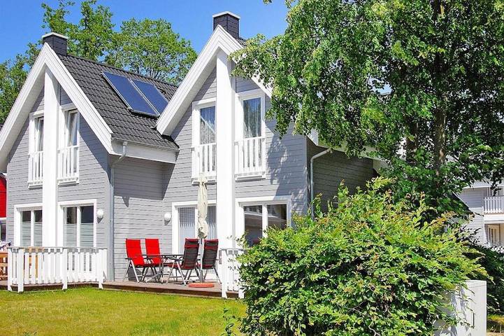 Ferienhaus mit Meerblick für 6 Personen, mit Sauna und Terrasse in Glowe