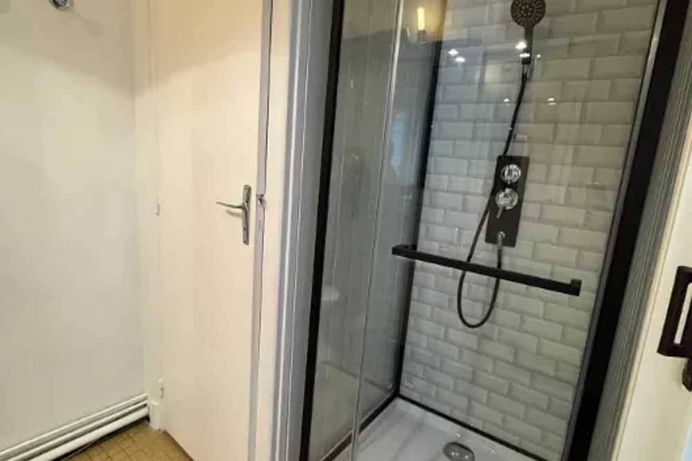 Apartamento entero, Homerez - Estudio en Néris-les-Bains in Néris-les-Bains, Región de Montluçon