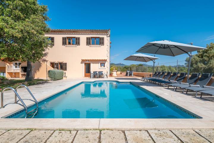 Ferienhaus für 10 Personen, mit Whirlpool und Garten in Cala Ferrera