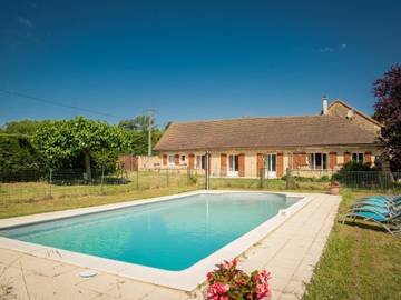 Gîte pour 6 personnes, avec jardin et piscine à Saint-Pompont