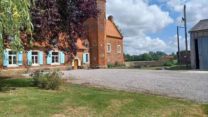 Maison d’hôte pour 10 personnes, avec vue et jardin à Belle-et-Houllefort