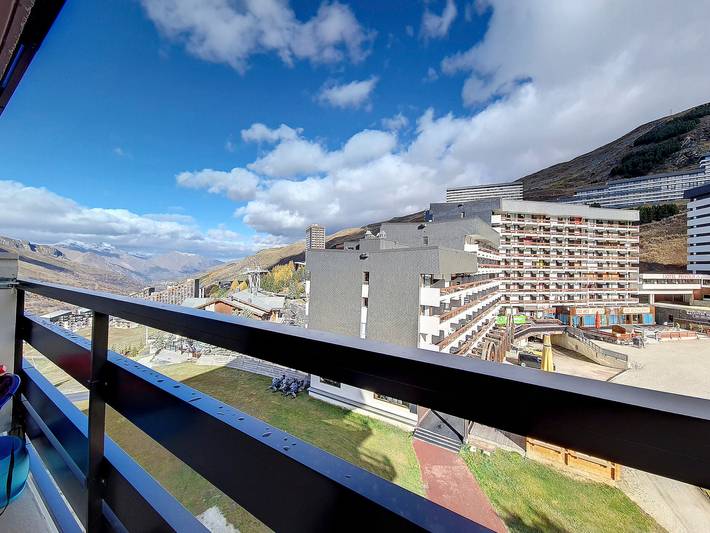 Geheel appartement, Spacious 3-room apartment, ski-in/ski-out, balcony in Les Menuires, Saint-Martin-de-Belleville