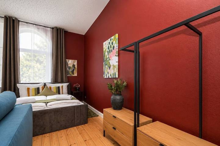 Ganze Wohnung, Nuju | 2-Bett Whg | 6 Gäste | WLAN & Küche in Bielefeld, Nordrhein-Westfalen