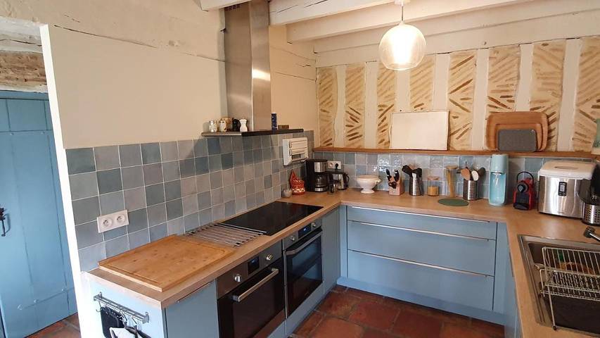 Location de vacances pour 12 personnes, avec vue ainsi que piscine et jardin, animaux acceptés à Allons - 3