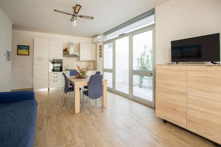 Casa vacanza per 6 persone, con giardino, con animali domestici in Torre Specchia Ruggeri