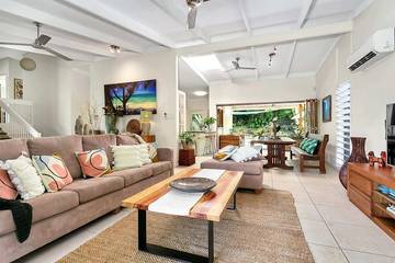 Holiday Home for 8 People in Cairns, Far North Queensland, Photo 4