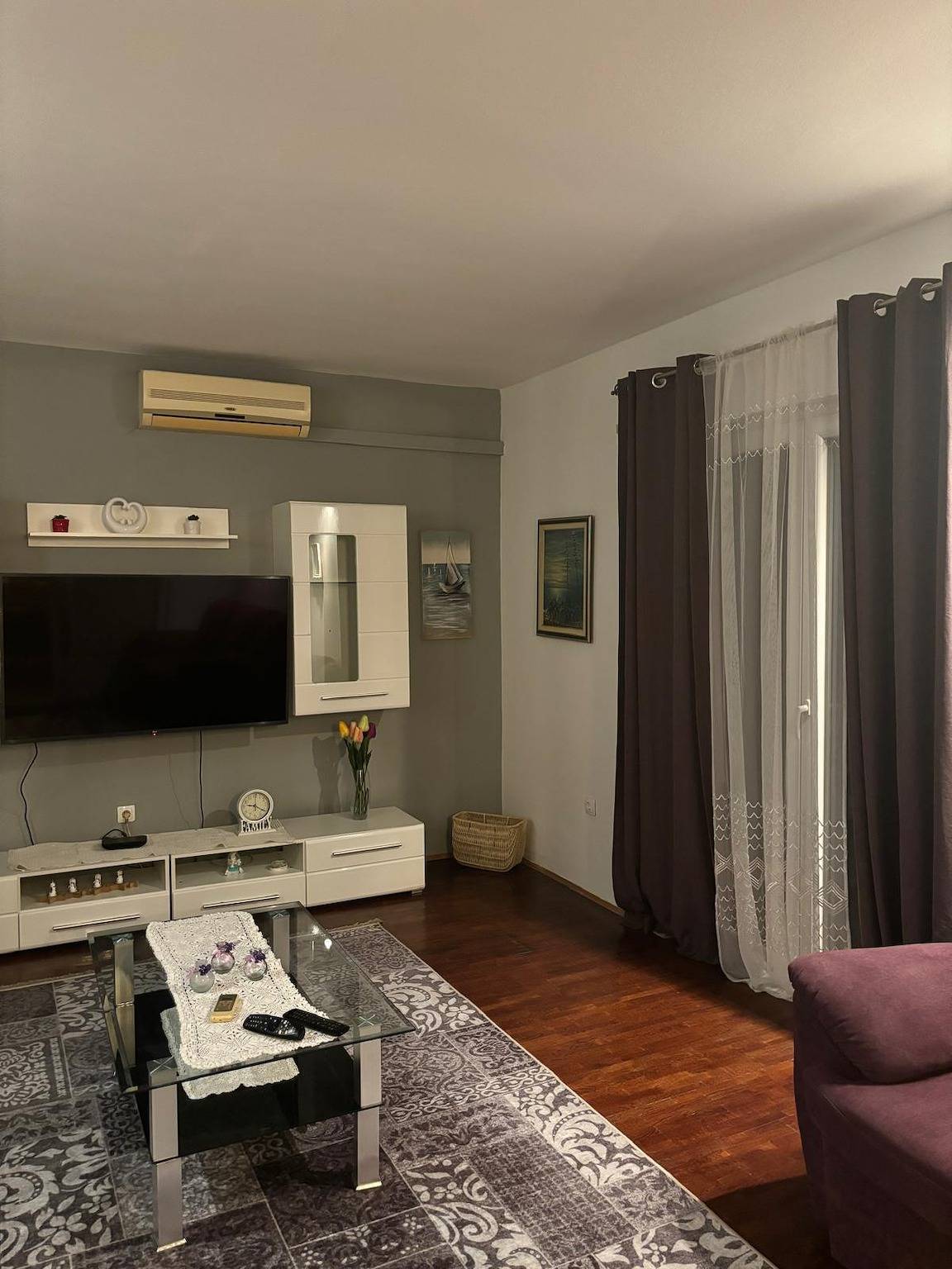 Ganze Wohnung, 2-Zimmer-Ferienwohnung mit Balkon Jelsa, Hvar A-4040-b in Jelsa, Hvar