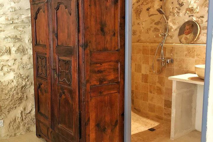 Chambre de charme avec jardin et piscine à 15 minutes d'Uzès in Lussan, Région de Nîmes