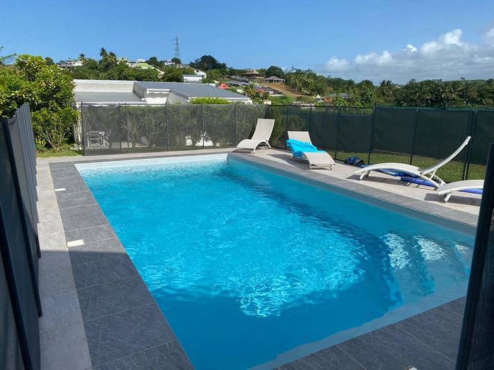 Bungalow pour 2 personnes, avec piscine et terrasse