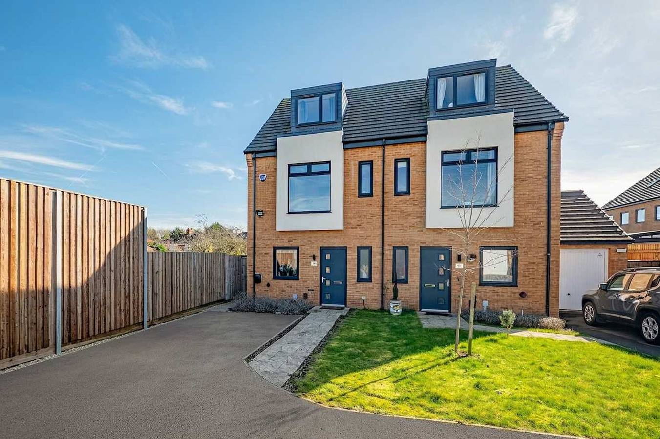Perfect Booking 4 Bed Home in Swindon in Stratton St. Margaret, North Wessex Downs