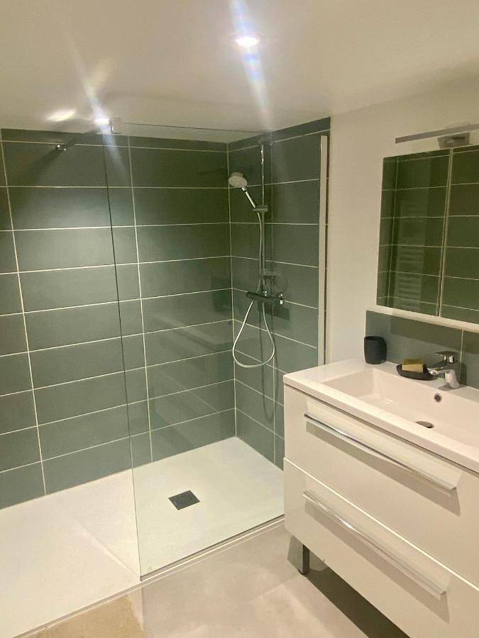 Appartement entier, One-Bedroom Apartment in Tournes, Parc naturel régional des Ardennes