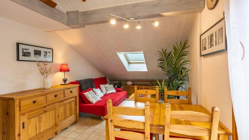 Gîte pour 4 personnes, avec vue et balcon à Bellevaux - 2