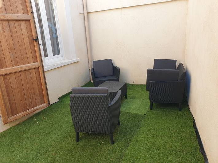 Apartamento entero, Apartamento 'Les Orangers' con Jardín Privado, Wi-Fi y Aire Acondicionado in Cannes La Bocca, Cannes