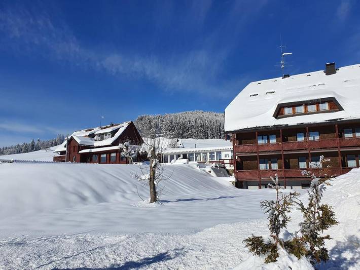 Hôtel pour 2 personnes, avec vue ainsi que piscine et jardin, animaux acceptés