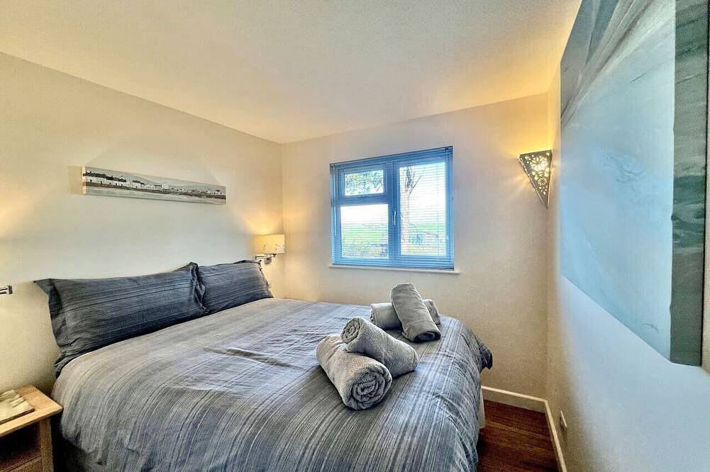 Entire apartment, 2 Bed Chalet with Rural Views in Dartmouth, Devon