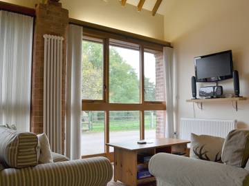 Holiday Rental for 4 People in Staffordshire, West Midlands, Photo 1