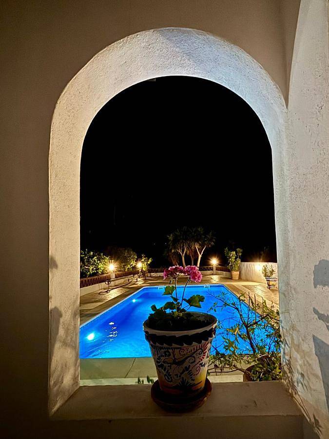 Casa rural para 7 personas, con piscina además de vistas y jardín en Casabermeja - 4