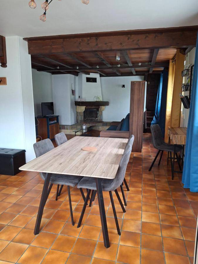 Gîte pour 4 personnes, avec terrasse et vue à Eygliers - 3