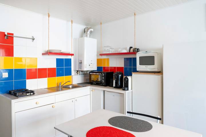 Entire studio, Apartment 'Residence Le Sabaou' with Balcony in Biarritz, Bayonne region