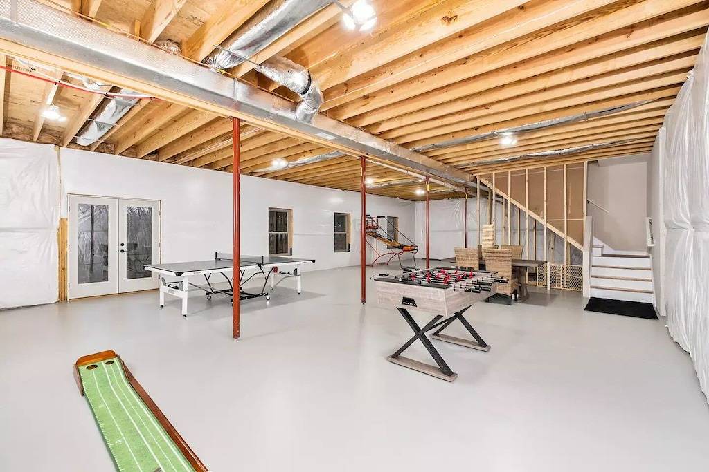 Sam's Place: Brand-new Massanutten custom home with game room! in Massanutten, Blue Ridge Mountains