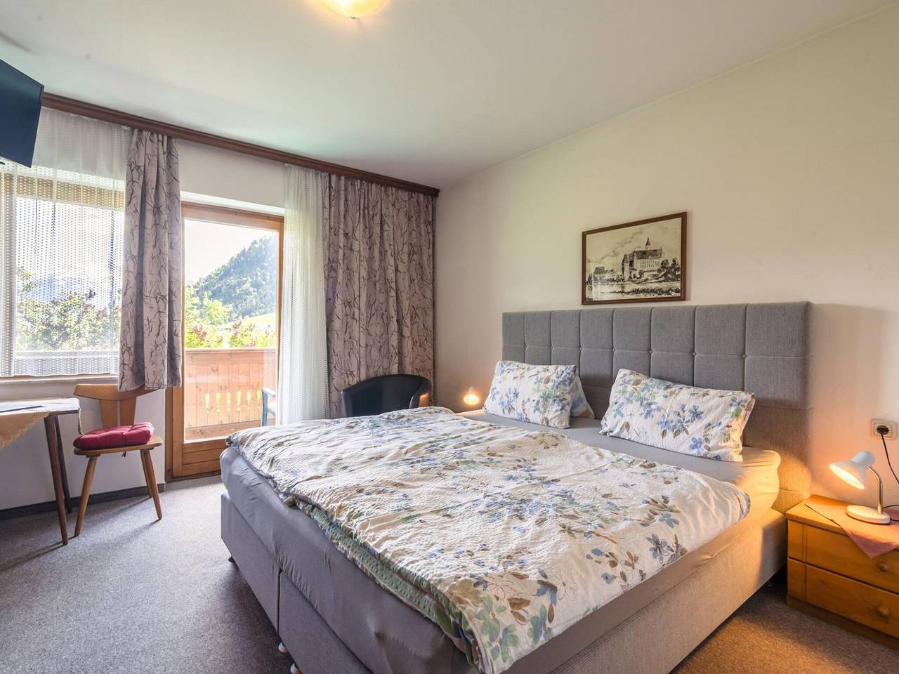 Ganze Wohnung, Contemporary Apartment in Maishofen near Ski Area in Maishofen, Kitzbüheler Alpen