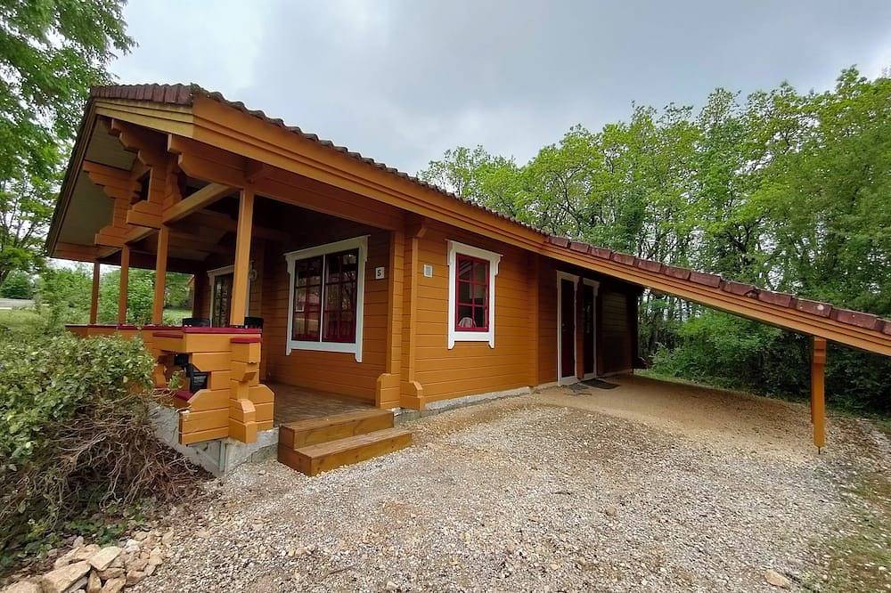 Sherlock's Home : Profitez D'un Chalet au Calme au Milieu de la Nature in Mauroux, Lot