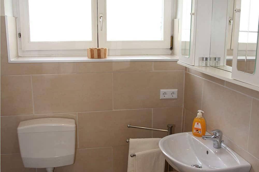 Ganze Wohnung, Gemütliche ruhige Ferienwohnung mit phantastischer Aussicht in Beckingen, Saar-Nahe-Bergland