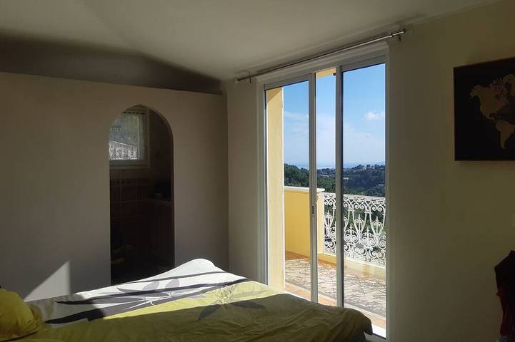 Location de vacances pour 8 personnes, avec balcon et jardin à Aspremont - 3