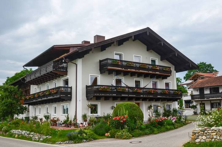 Gästehaus Nigglhof - Einzelzimmer mit Etagendusche/-Wc ohne Frühstück in Rimsting, Chiemsee
