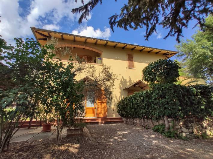 Gîte pour 11 personnes, avec terrasse ainsi que jardin et piscine, animaux acceptés à Colle di Val d'Elsa - 3