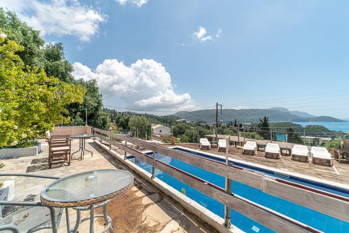Location de vacances pour 2 personnes, avec balcon et jardin dans Paleokastritsa - 2