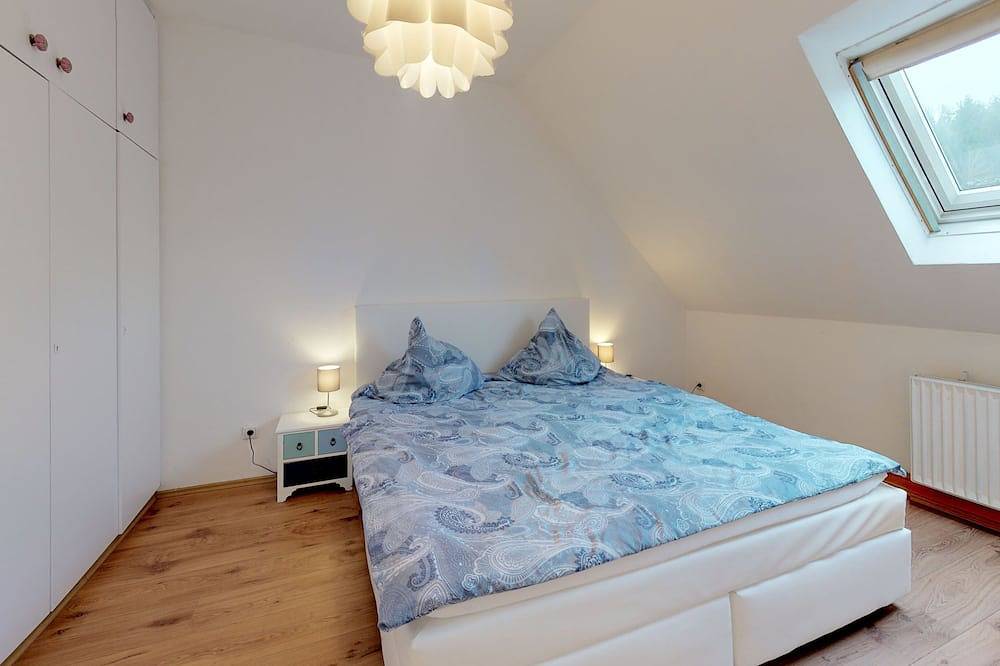Ganze Wohnung, Ferienwohnung in historischem Gebäude - Alte Schule in Rödental, Oberes Maintal - Coburger Land