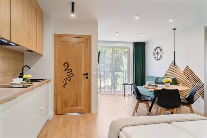 Apartament wakacyjny dla 4 osób, z sauna i jacuzzi oraz ogród w Zawoja