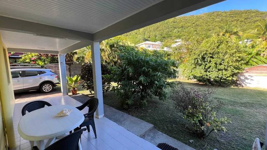Gîte pour 2 personnes, avec terrasse dans Anse Caffard