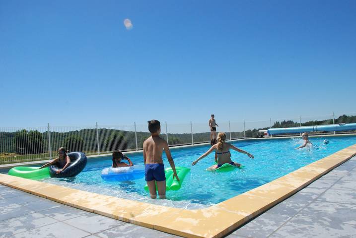Gîte pour 4 personnes, avec Piscine dans Sousceyrac-en-Quercy - 3