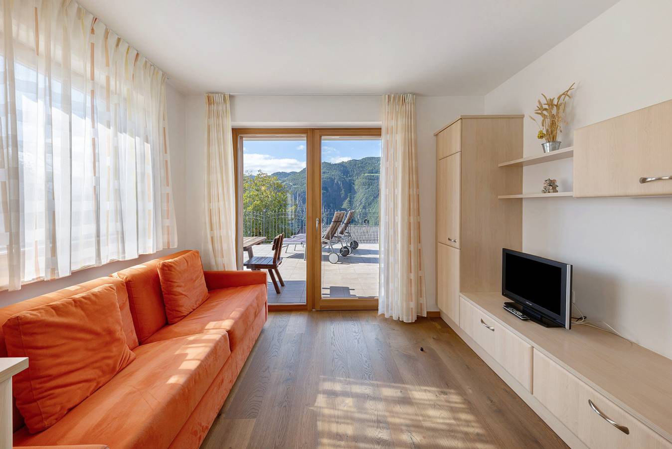 Ganze Wohnung, Apartment 'Obertrisaierhof 1' mit Bergblick, privater Terrasse und Wlan in Völs am Schlern, Dolomiti Superski