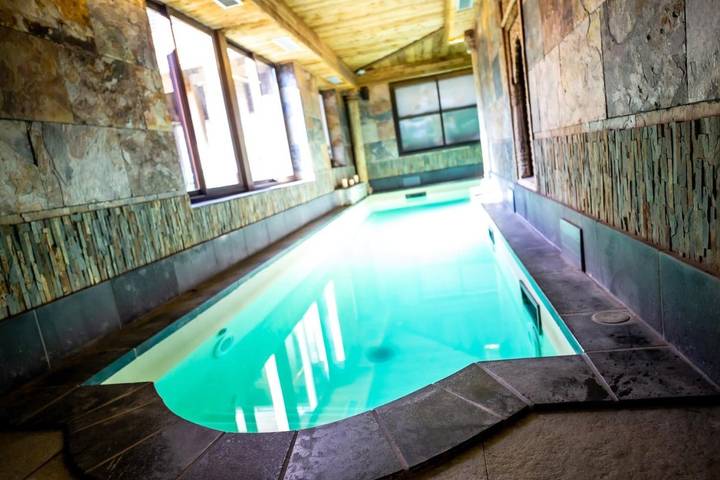Hôtel pour 6 personnes, avec Jardin ainsi que Piscine et Sauna