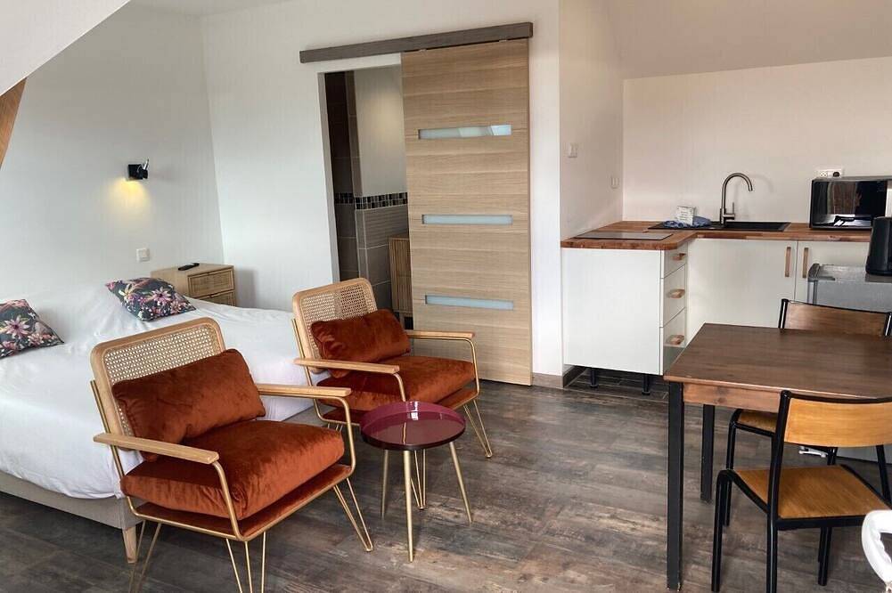 Appartement entier, Studio-Confort-Douche-Vue mer-balcon in Ambleteuse, Région de Boulogne-sur-Mer