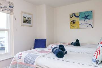 Holiday Home for 4 People in St Mawes, Cornwall, Photo 1