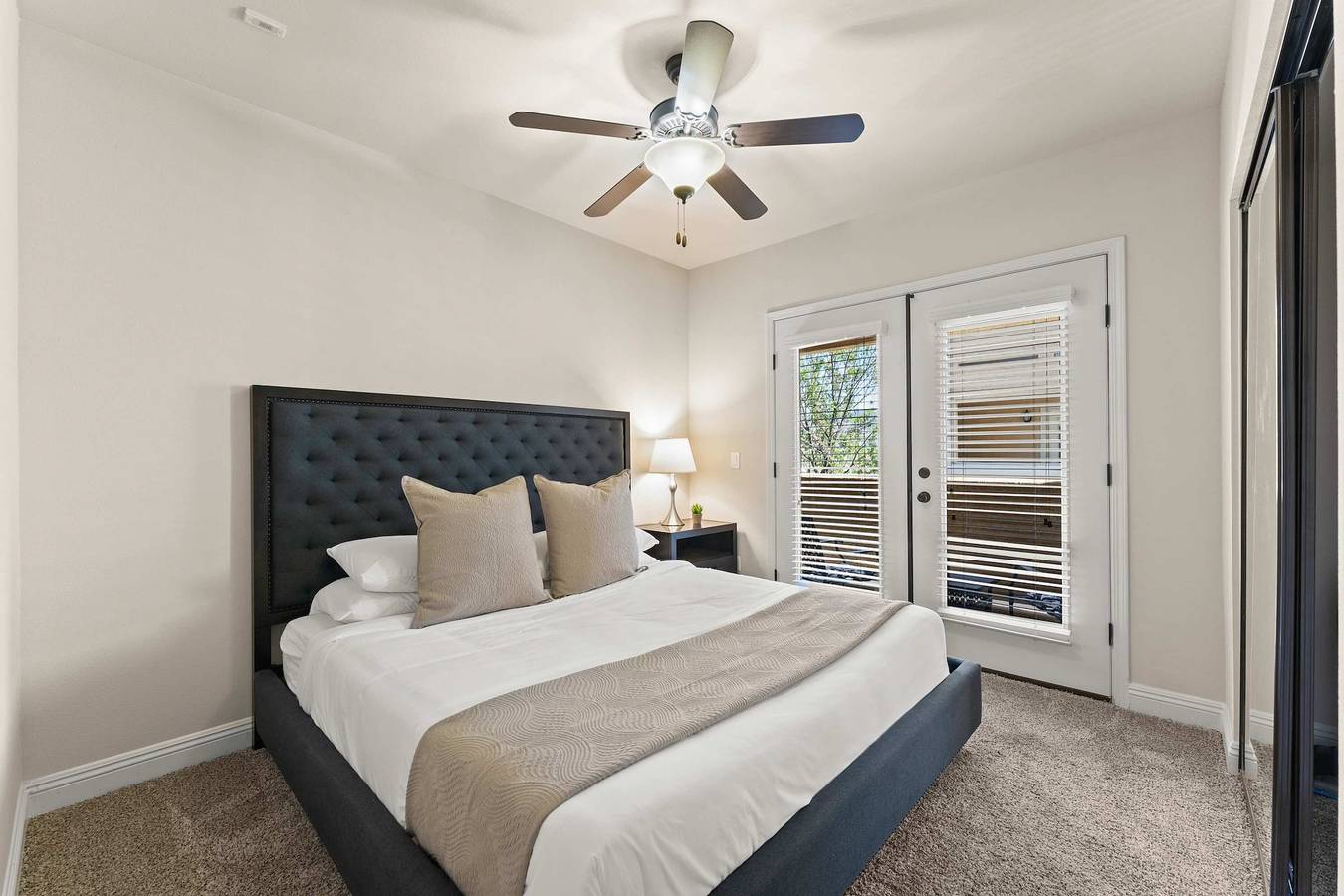 Apartamento entero, New Chic 2Br Stay with Heated Pool, Gym & Mini Golf in Nevada (Estados Unidos)