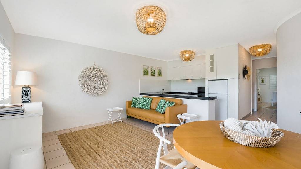 Ganze Wohnung, St. Tropez, Noosa Sound, am Wasser, erste Ebene in Noosa Heads, Noosa